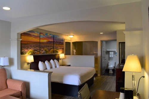 Days Inn by Wyndham Nacogdoches/SFA University/Downtown image 2